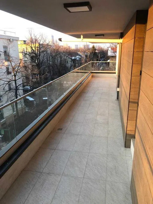 De inchiriat apartament decomandat cu 3 camere  in Floreasca 