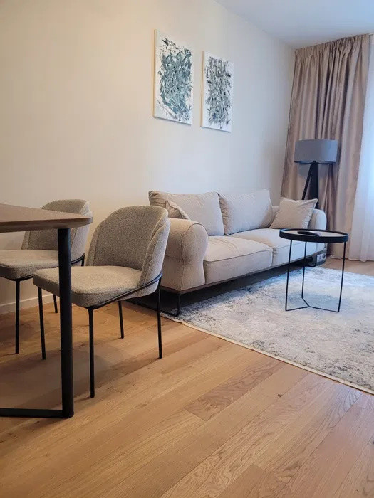 De inchiriat apartament cu 2 camere  in Complex Aviatiei Park