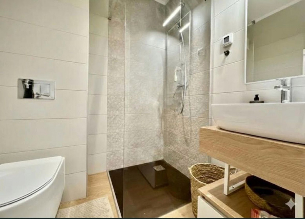 de inchiriat apartament 3 camere Piata Presei 