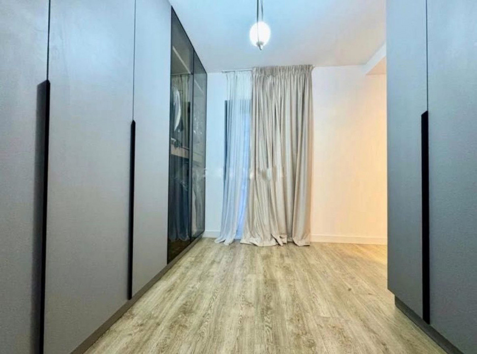 de inchiriat apartament 3 camere Piata Presei 