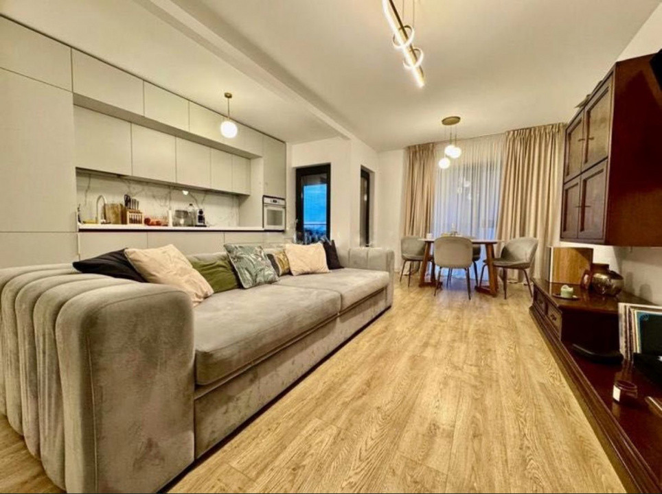 de inchiriat apartament 3 camere Piata Presei 