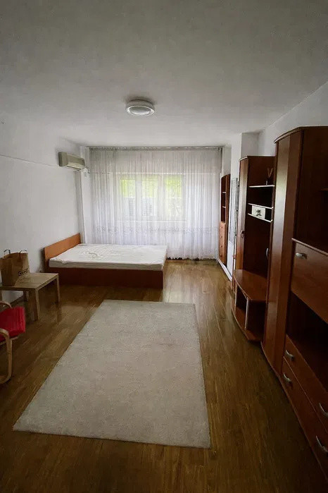 de inchiriat apartament decomandat cu 2 camere  in Giulesti 