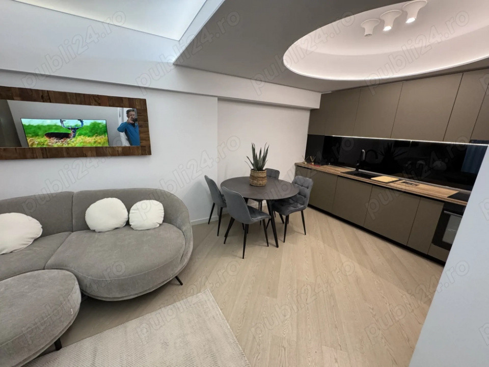 De inchiriat apartament 3 camere de lux în Cortină North