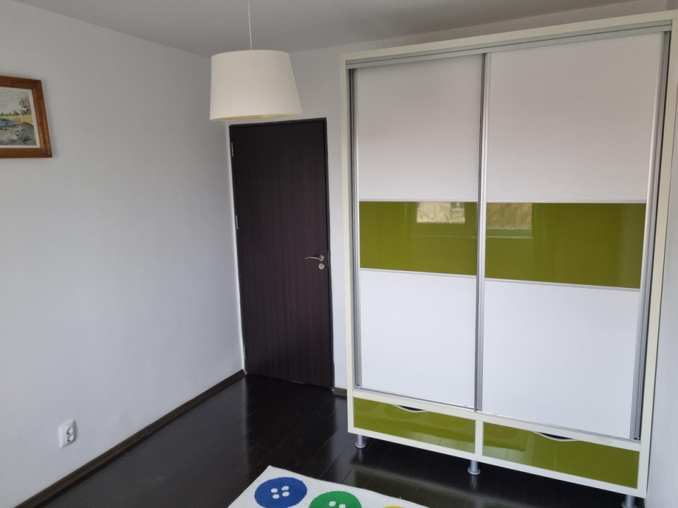 de inchiriat apartament decomandat cu 3 camere  in Pipera 