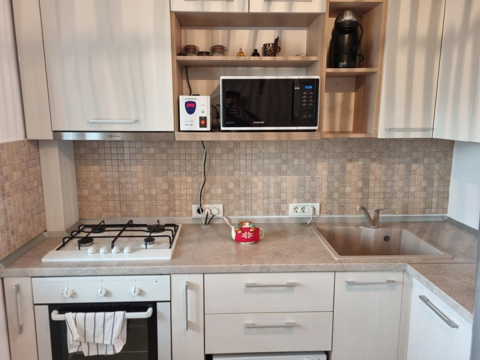 de inchiriat apartament decomandat cu 3 camere  in Pipera 