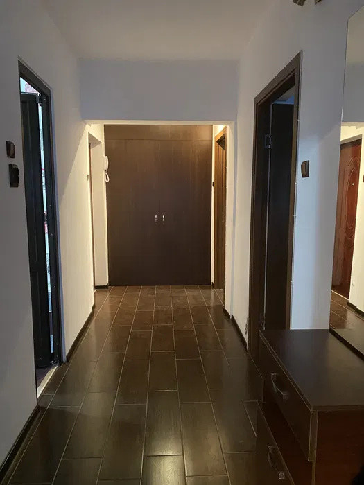 de inchiriat apartament  cu 2 camere  in Stefan cel Mare 