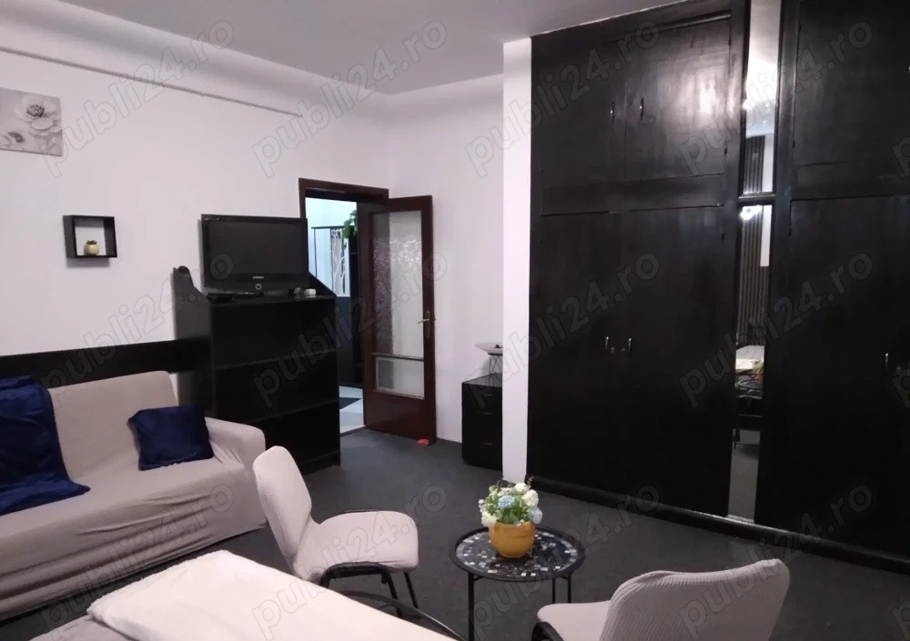 Inchiriere apartament 2 camere, 80 mp, Piata Romana, centrala proprie
