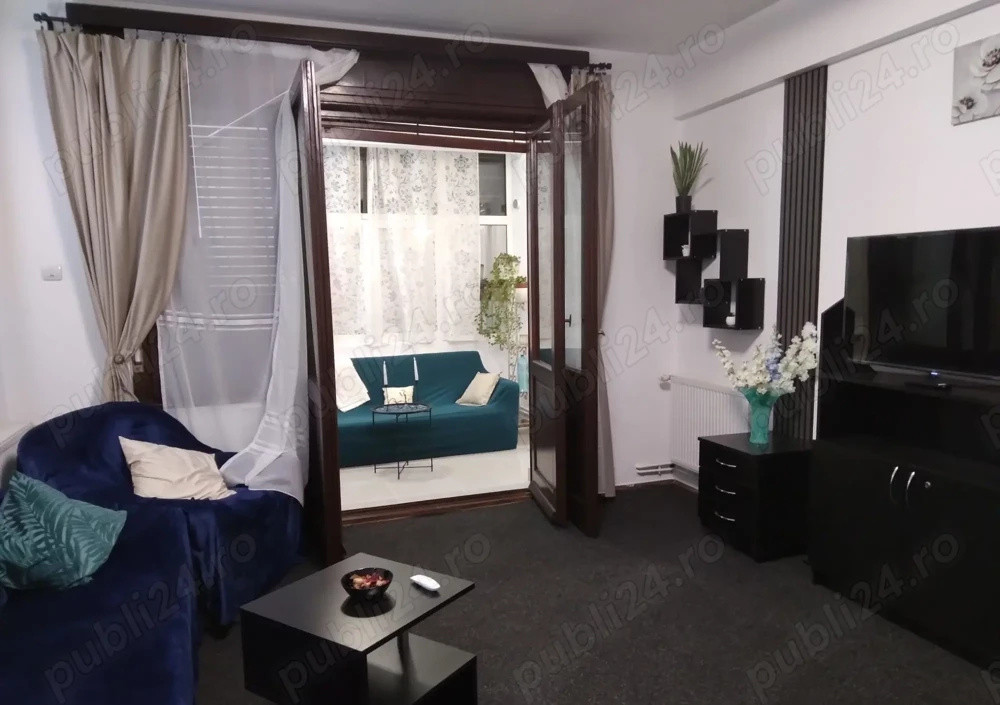 Inchiriere apartament 2 camere, 80 mp, Piata Romana, centrala proprie