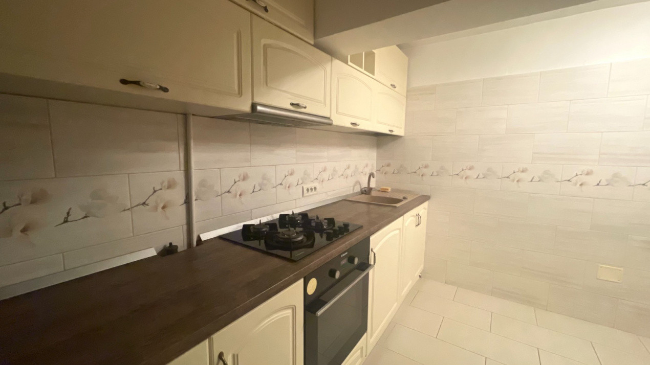 Apartament 2 camere de închiriat –  vis-a-vis de Zepter 