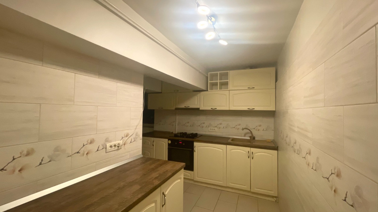 Apartament 2 camere de închiriat –  vis-a-vis de Zepter 