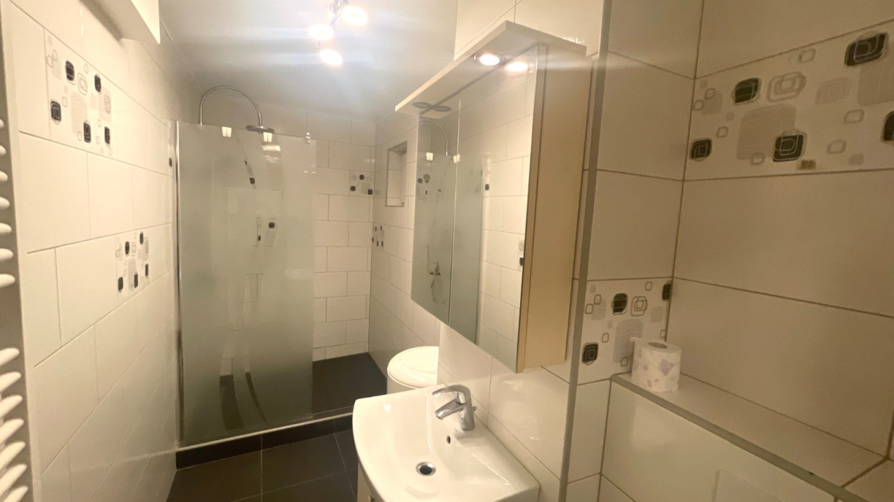 Apartament 2 camere de închiriat –  vis-a-vis de Zepter 