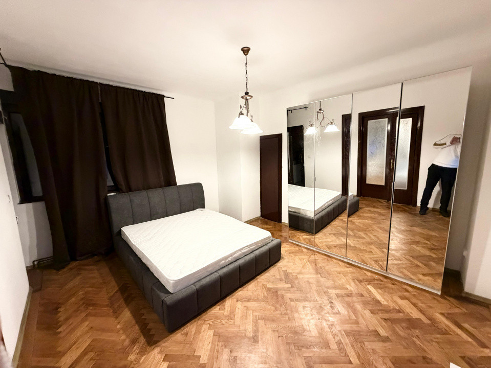 de inchiriat apartament 3 camere Stefan Cel Mare