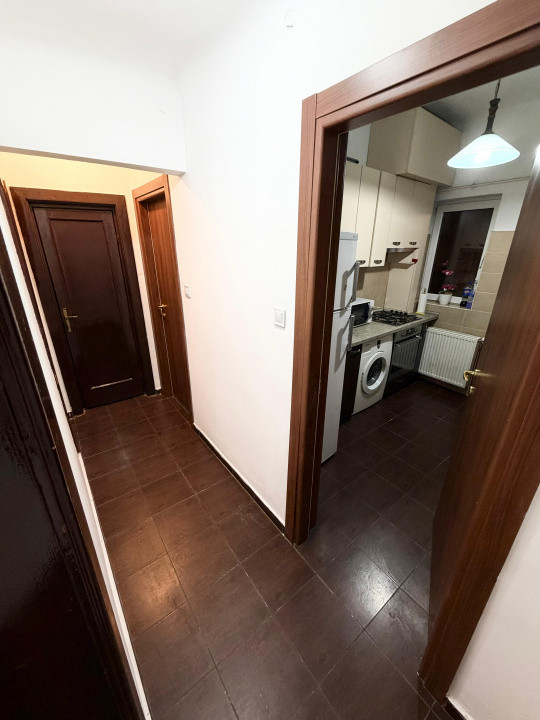 de inchiriat apartament 3 camere Stefan Cel Mare