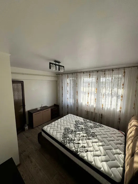 de inchiriat apartament semidecomandat cu 2 camere  in Tineretului 