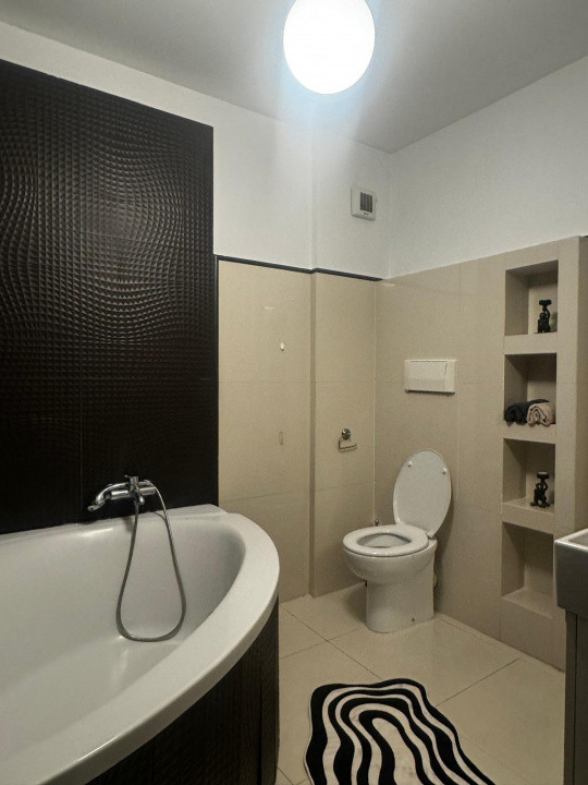 De inchiriat apartament cu 3 camere  in Herastrau 