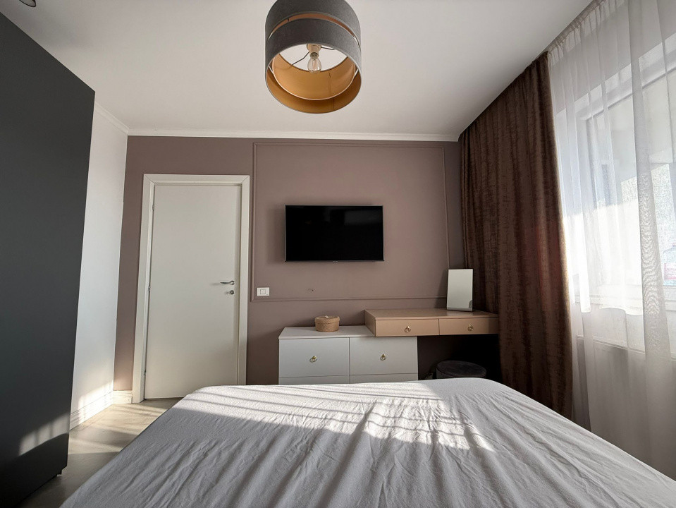 Apartament 2 camere+loc de parcare Apărătorii Patriei 