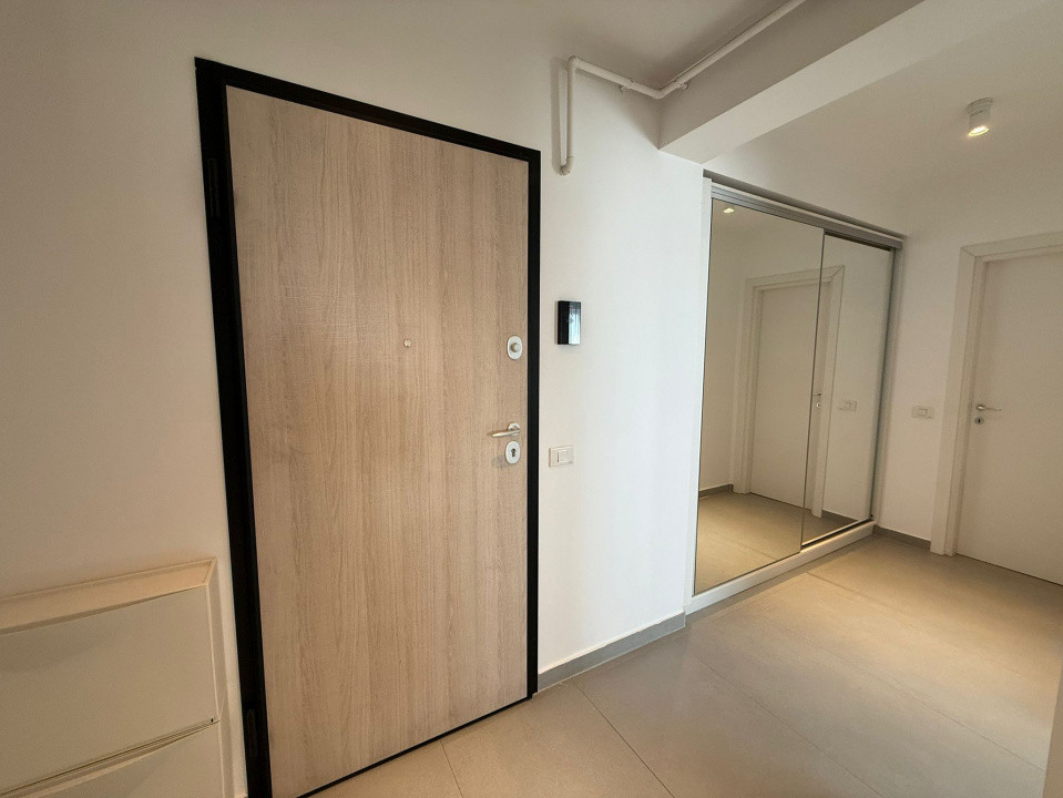 Apartament 2 camere+loc de parcare Apărătorii Patriei 