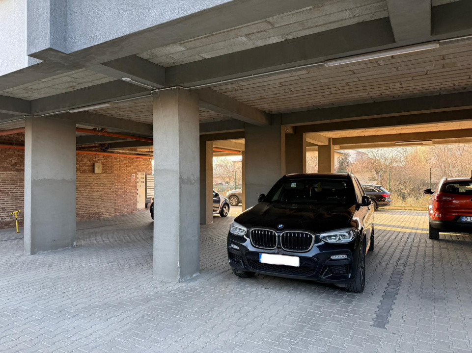 Apartament 2 camere+loc de parcare Apărătorii Patriei 