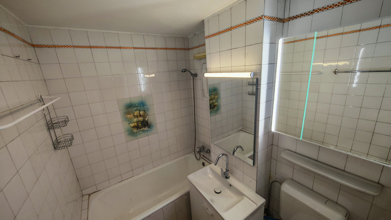 de inchiriat apartament decomandat cu 3 camere  in Pantelimon 