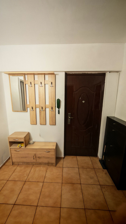 de inchiriat apartament decomandat cu 3 camere  in Pantelimon 