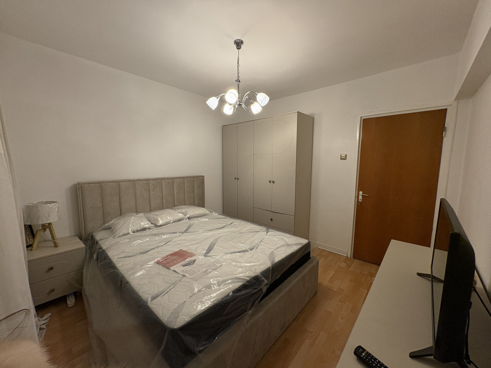 de inchiriat apartament decomandat cu 3 camere  in Pantelimon 