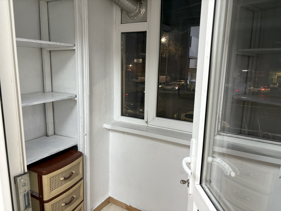 de inchiriat apartament decomandat cu 3 camere  in Pantelimon 