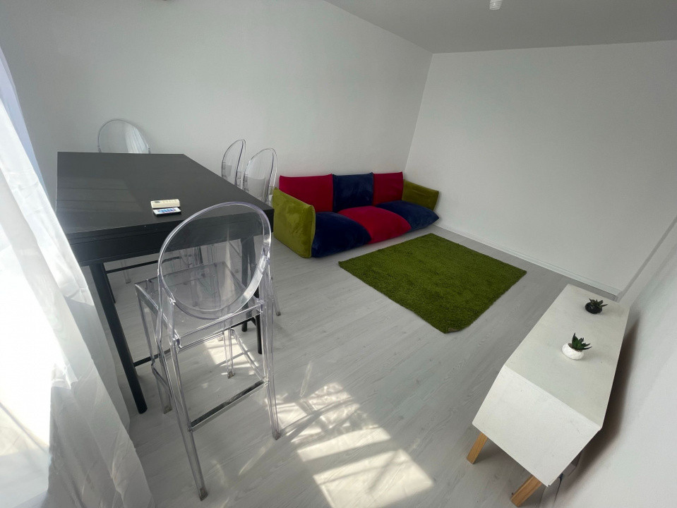 Închiriez apartament 2 camere – Piața Victoriei