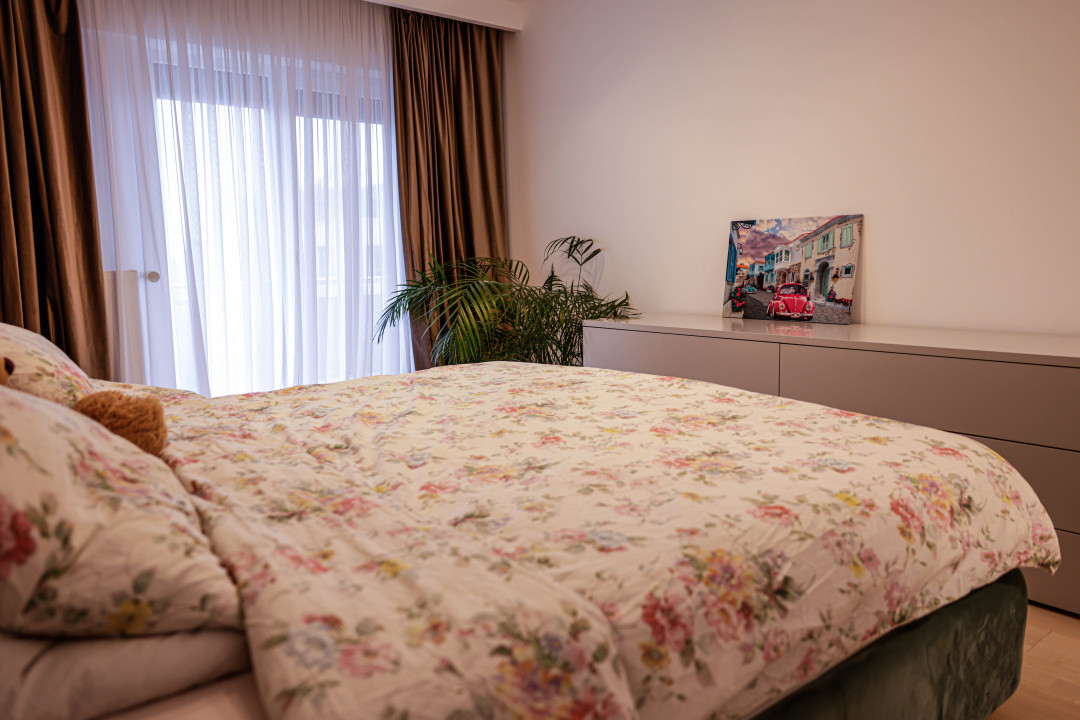 Apartament 3 camere | De vanzare | Piata Presei | Petrom City | Baneasa