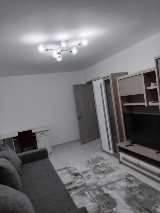 de inchiriat apartament decomandat cu 2 camere zona Iancului 
