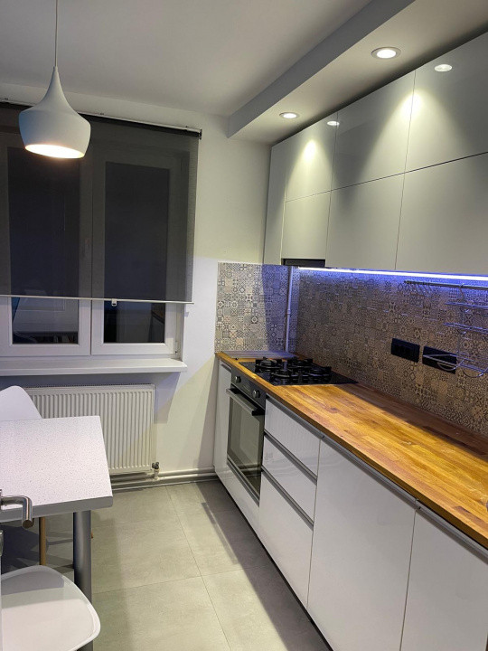 De inchiriat apartament cu 2 camere modern