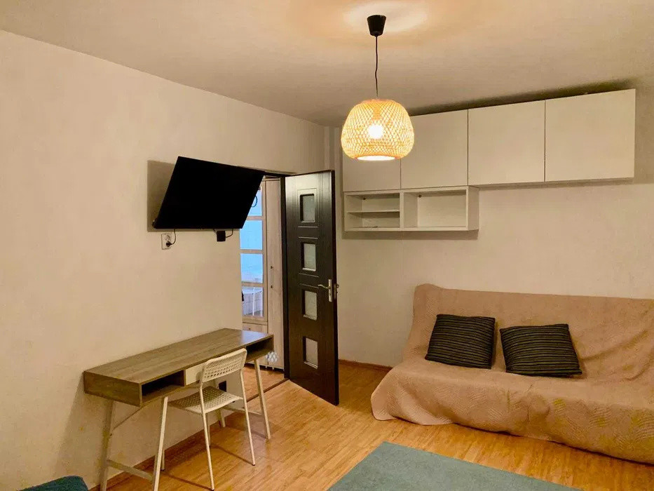 de inchiriat apartament 2 camere zona Stefan cel Mare