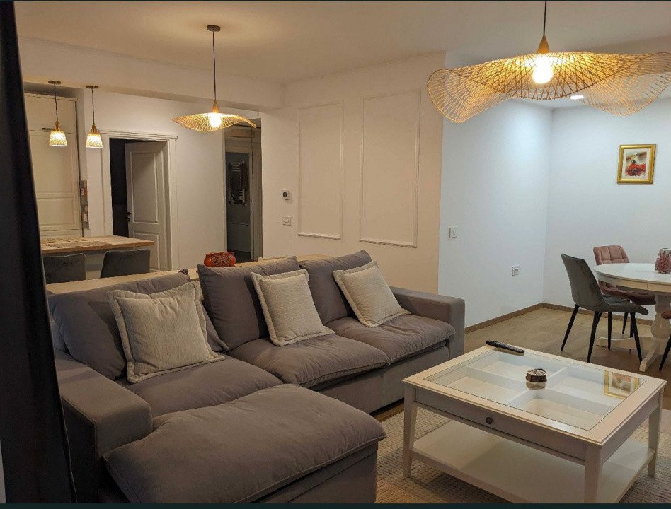 de inchiriat apartament decomandat cu 3 camere  in Baneasa 