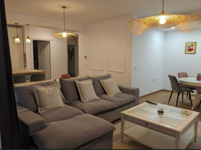 de inchiriat apartament decomandat cu 3 camere  in Baneasa 