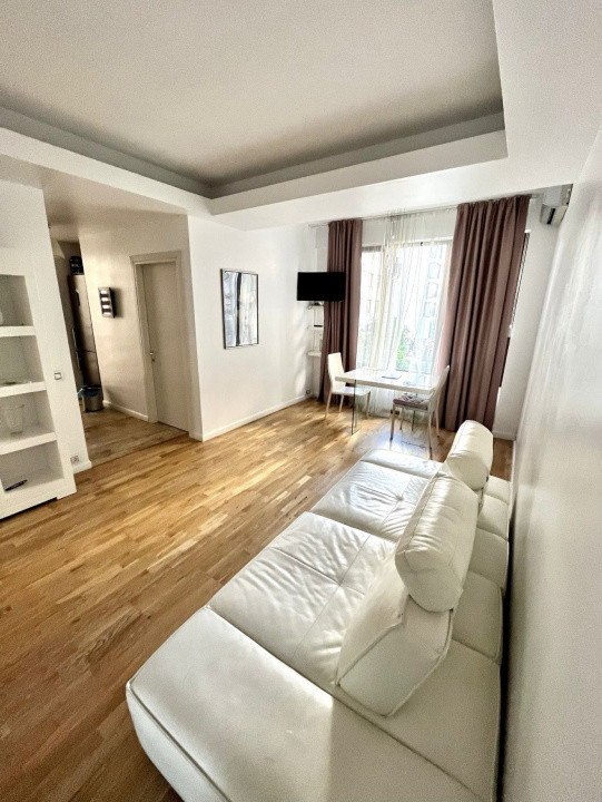 de inchiriat apartament decomandat cu 3 camere  in Aviatiei 