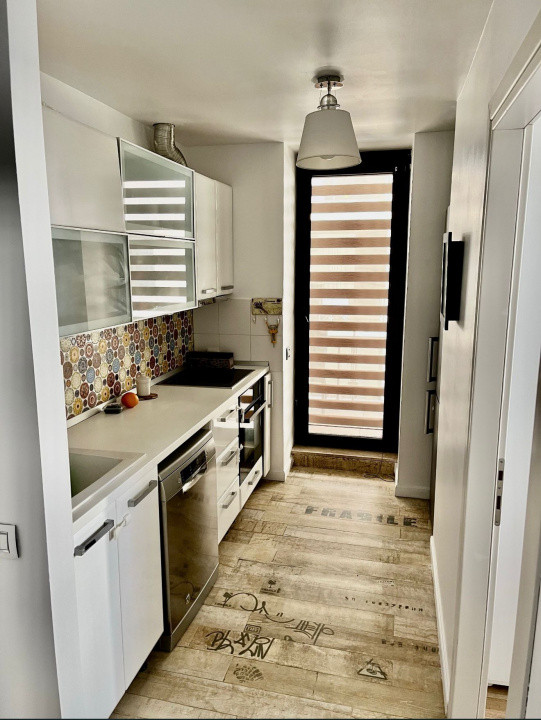 de inchiriat apartament decomandat cu 3 camere  in Aviatiei 