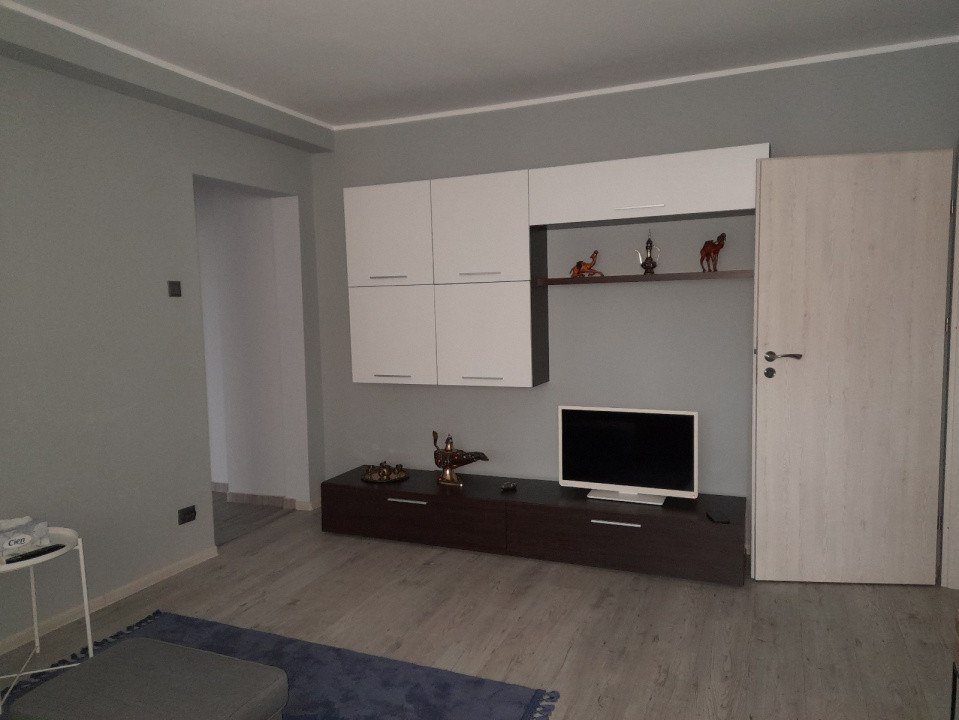 Închiriere apartament 3 camere – Vedere la Parcul Circului, Lacul Tei