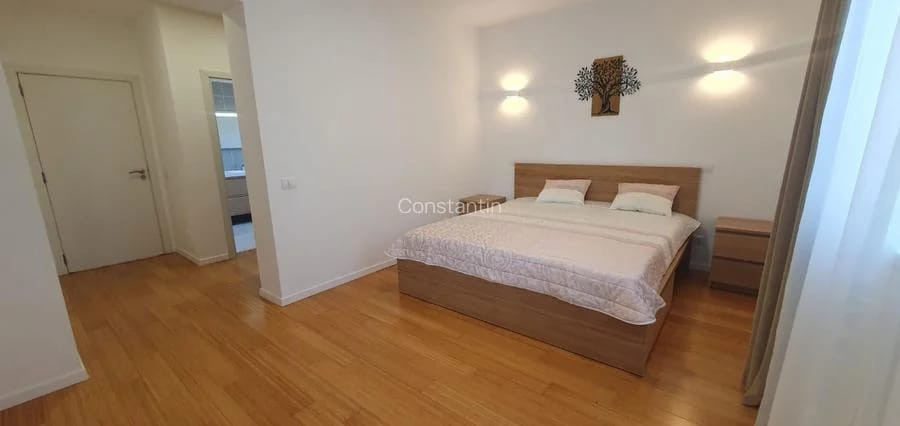 Inchiriere apartament 3 camere Zona Nord – terasa, gradina, parcare