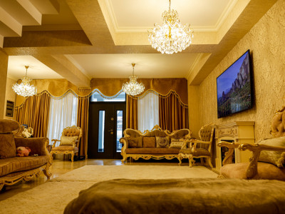 Casa Individuala | 6 camere | Curte | Aviatiei 