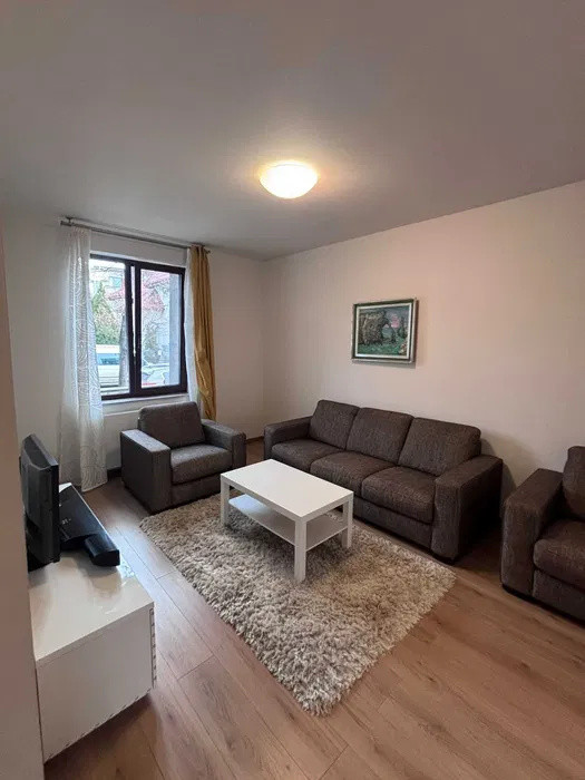 de inchiriat apartament decomandat cu 2 camere  in Dorobanti 