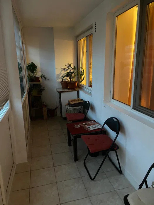 de inchiriat apartament  cu 2 camere in zona Stefan cel Mare 