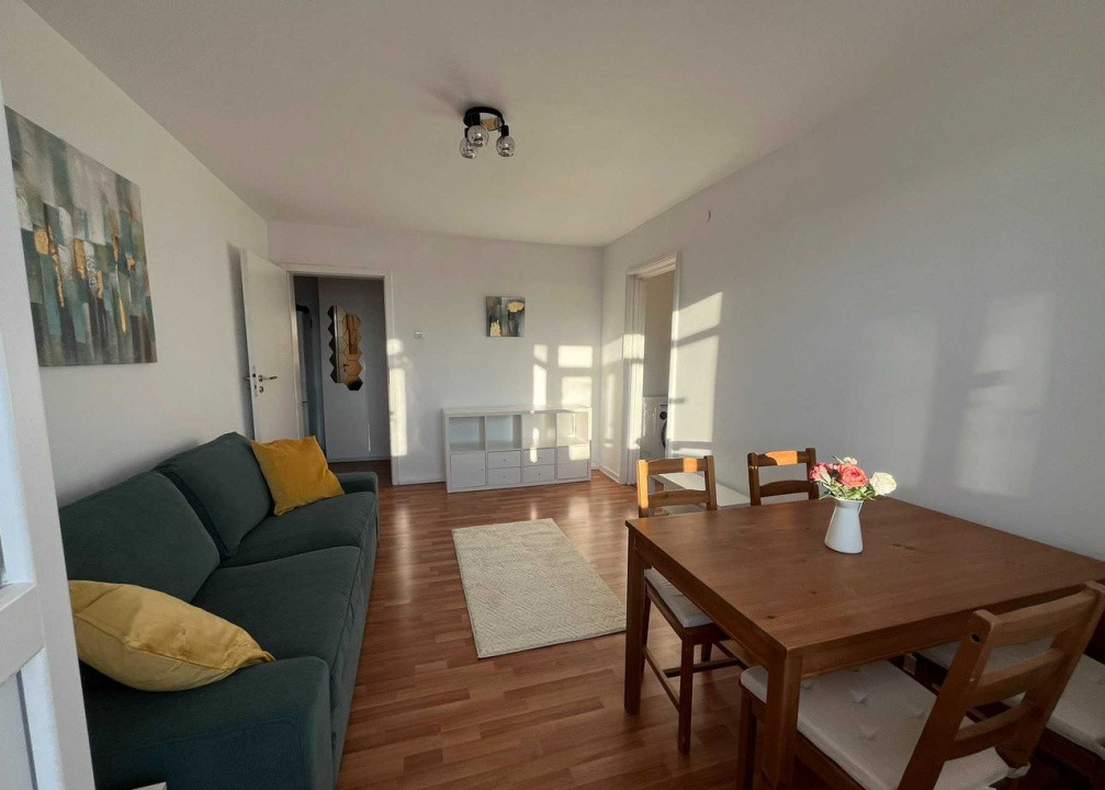 2 camere Piata Victoriei, 40 mp, etaj 8, vedere libera