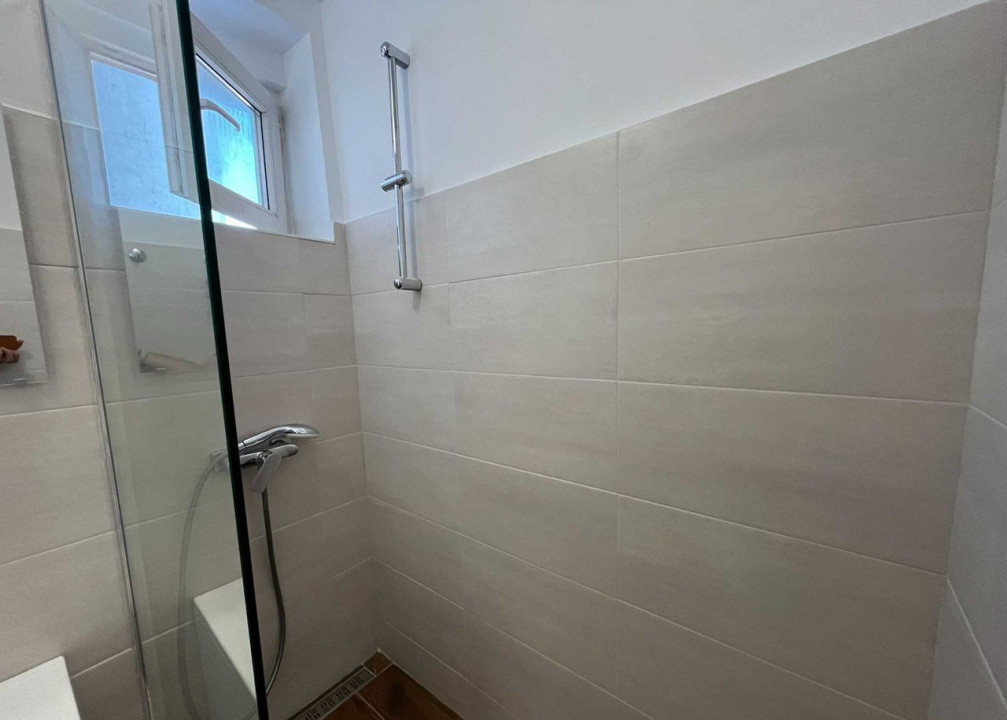 2 camere Piata Victoriei, 40 mp, etaj 8, vedere libera