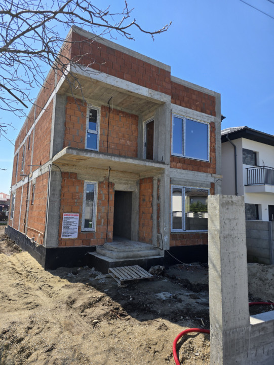 Vila individuala 5 camere, 210 mp, teren 512 mp, Tunari, predare la cheie
