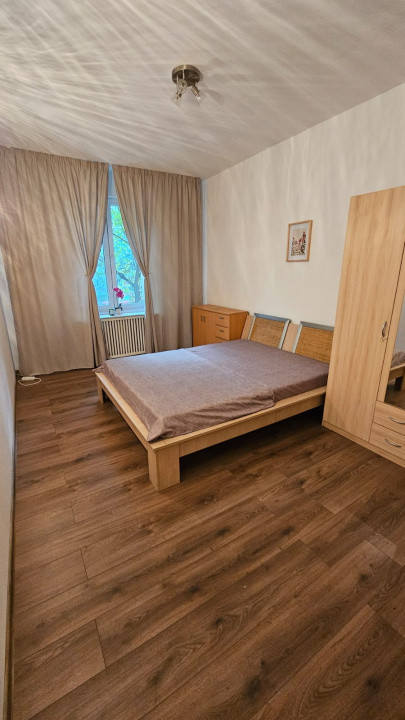 de inchiriat apartament decomandat cu 3 camere  in Floreasca 