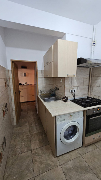 de inchiriat apartament decomandat cu 3 camere  in Floreasca 