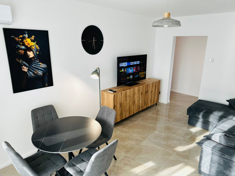 3 Camere Floreasca – Vedere Panoramică și Acces Direct în Parc