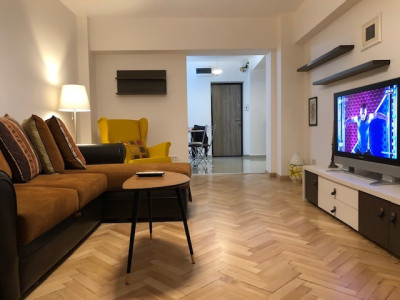 de inchiriat apartament  cu 2 camere pe Splaiul Unirii
