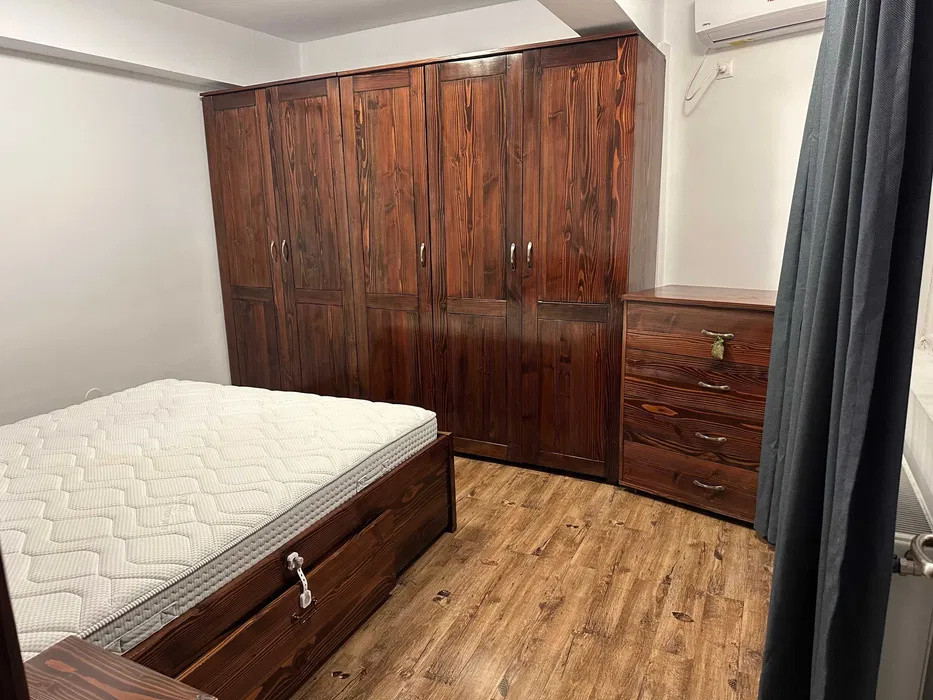 de inchiriat apartament 2 camere in vila zona Vasile Lascar -Dacia