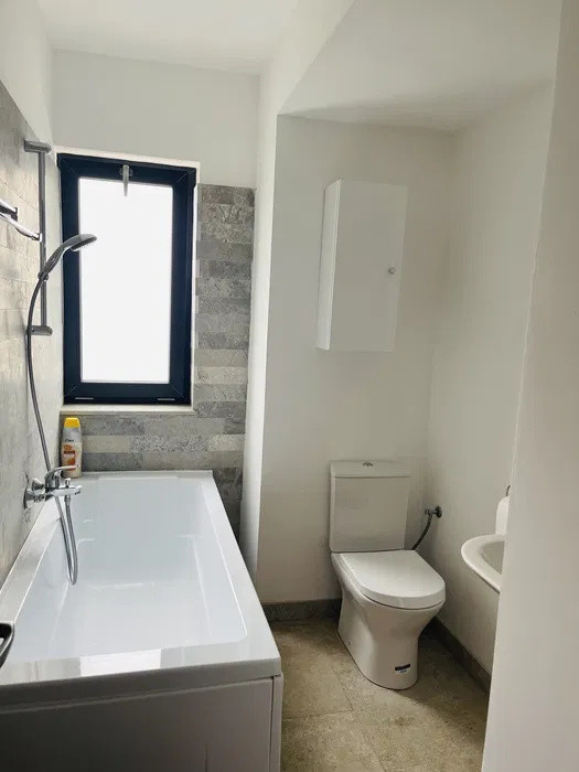 de inchiriat apartament decomandat cu 2 camere in Vitan Residence 