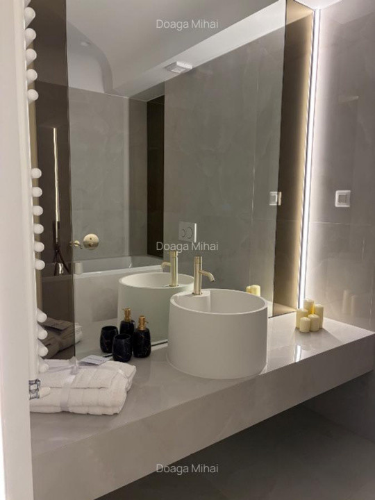 Inchiriere apartament 3 camere Cortina North | Prima inchiriere | Balcon 10 mp